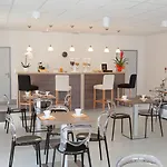 Apartahotel Vacancéole - Résidence Le Clos Du Rocher