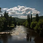 Vacancéole - Résidence Le Clos Du Rocher Apartahotel 3*
