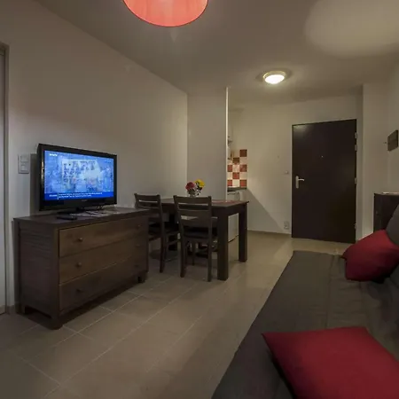 Vacanceole - Le Clos Du Rocher Apart Otel Les Eyzies