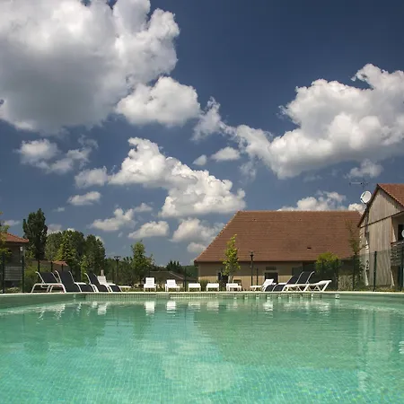 Vacanceole - Le Clos Du Rocher Aparthotel 3*