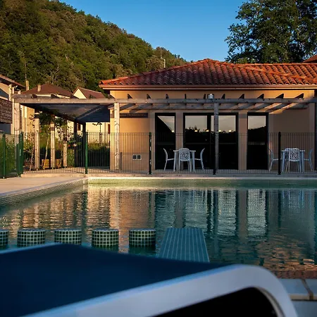Aparthotel Vacanceole - Le Clos Du Rocher Les Eyzies