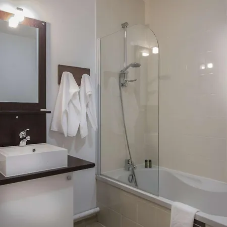 Apart Otel Vacanceole - Le Clos Du Rocher 3*