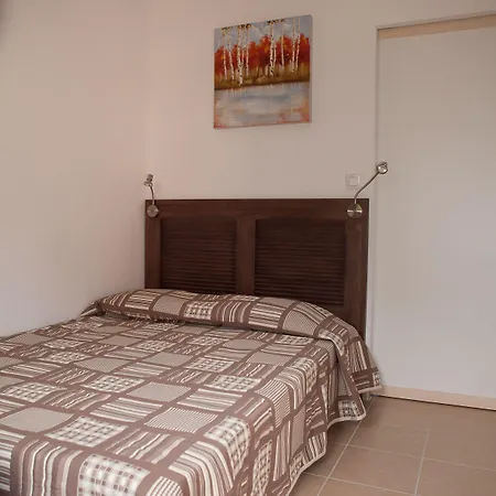Apart Otel Vacanceole - Le Clos Du Rocher Les Eyzies