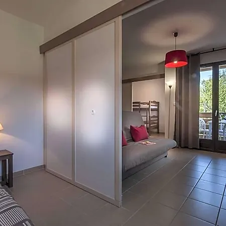 Vacanceole - Le Clos Du Rocher Апарт-отель 3*