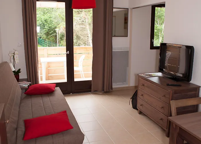 Vacanceole - Le Clos Du Rocher Aparthotel Les Eyzies