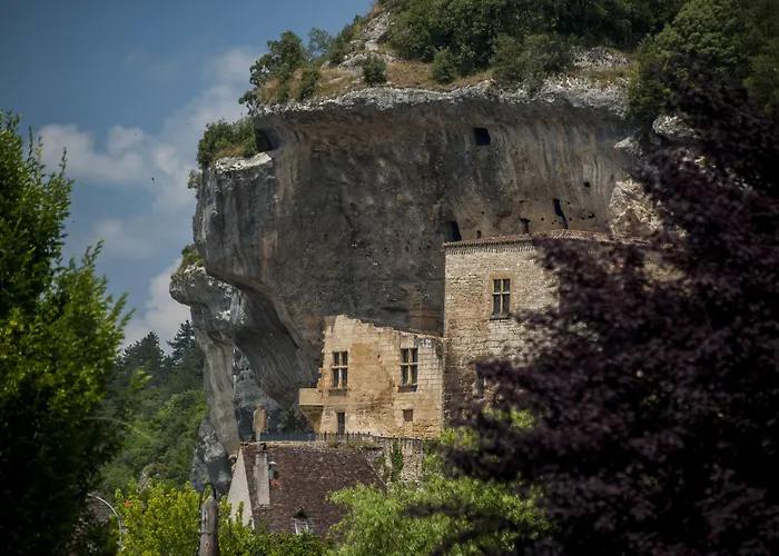 Vacanceole - Le Clos Du Rocher Aparthotel Les Eyzies