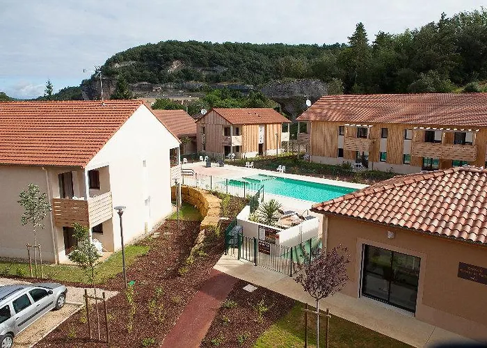 Vacanceole - Le Clos Du Rocher Aparthotel 3*